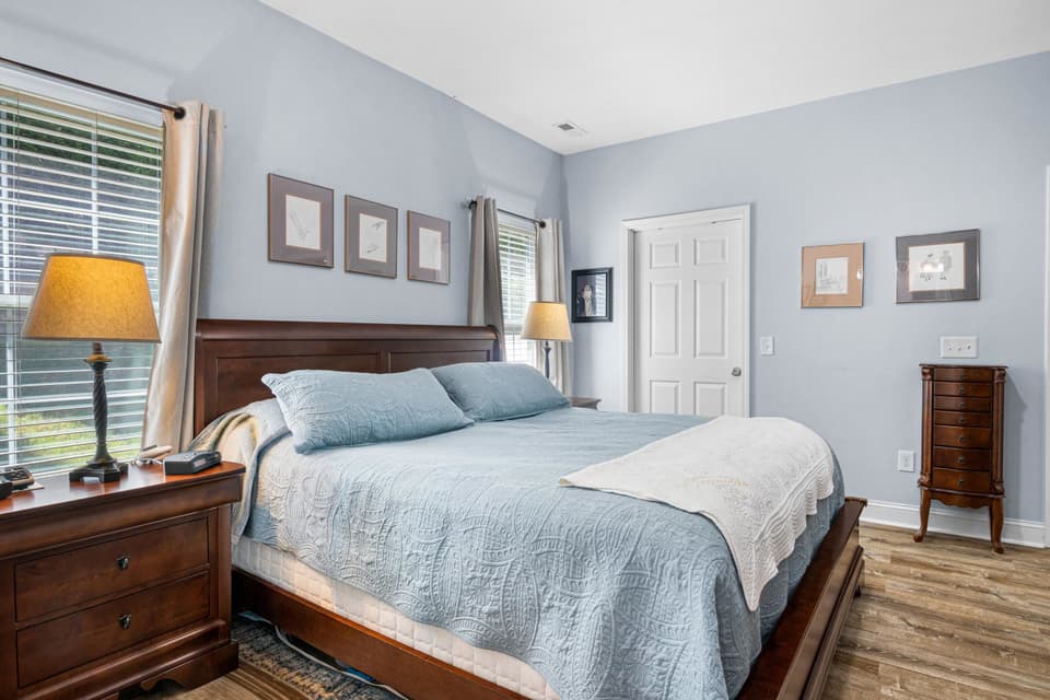 300 Vinnie Avenue, photo 19 of 34