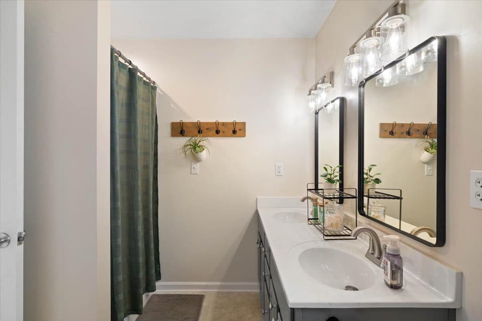 75 Copper Beach Court, photo 16 of 40