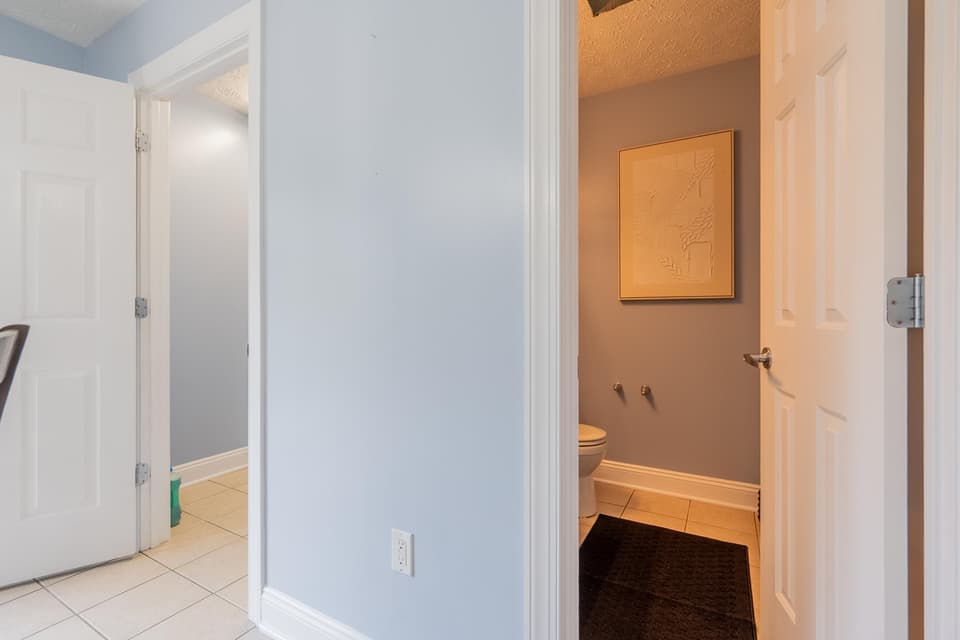 590 Tall Oak Boulevard, photo 24 of 40
