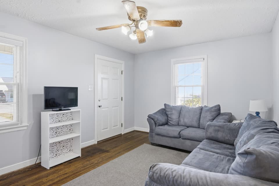 4 Lee Hy Court, photo 8 of 32