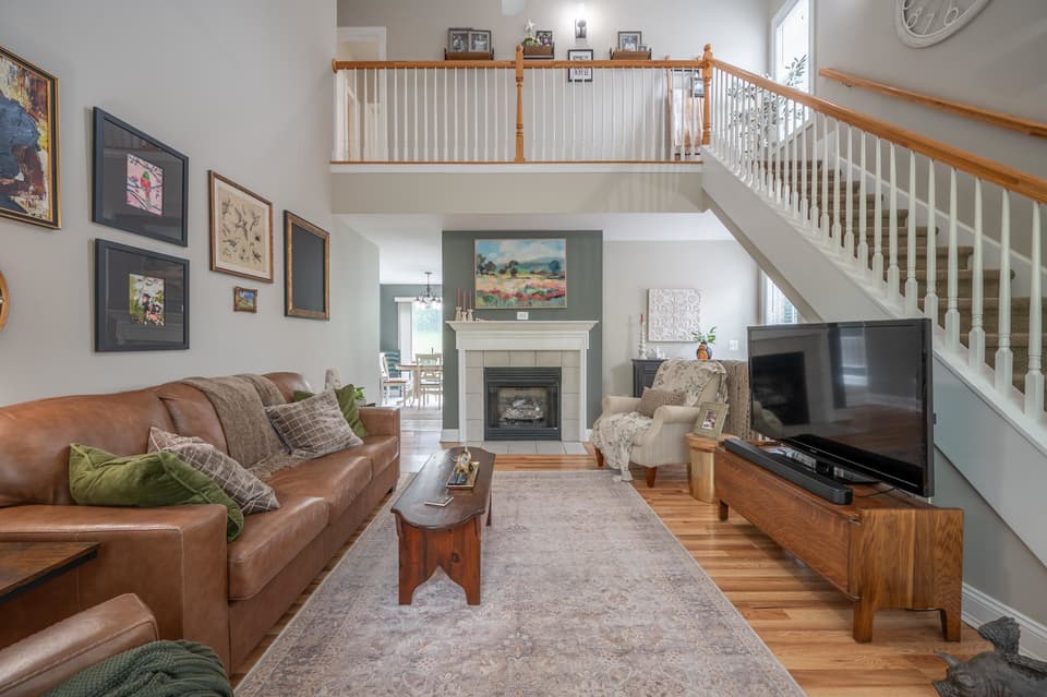 420 Tall Oak Boulevard, photo 8 of 40