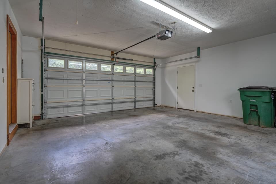 560 Independence Boulevard, photo 10 of 40