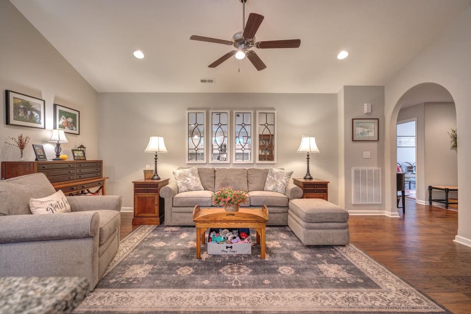 2160 Glade Drive SE, photo 15 of 40
