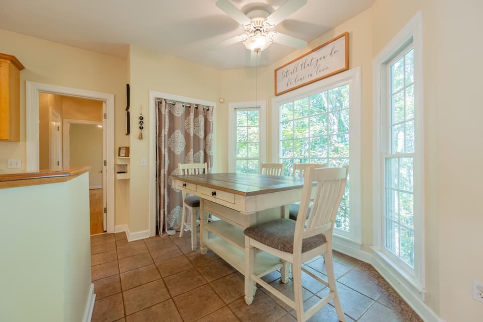 2075 Lubna Drive, photo 19 of 40