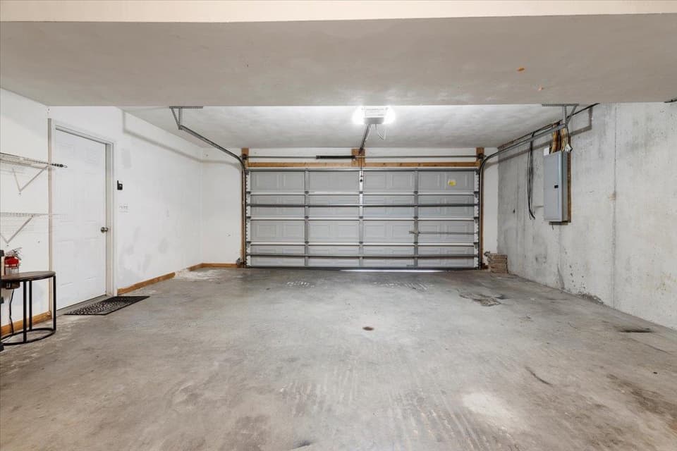 110 Sage Lane, photo 38 of 40