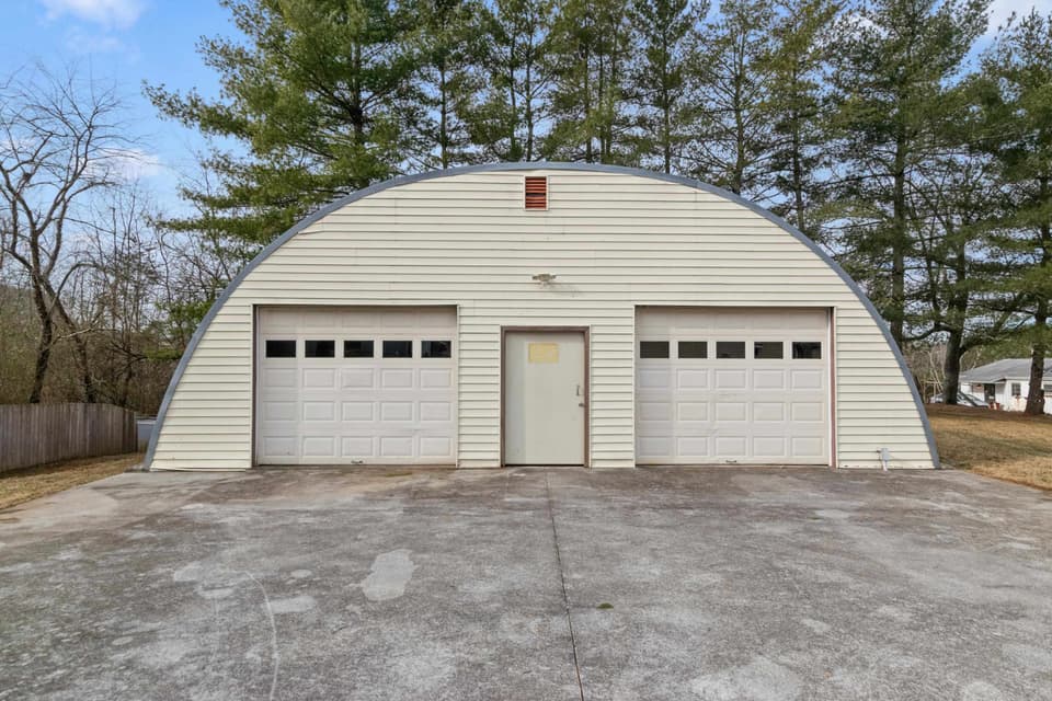 1551 Fire Tower Road, photo 4 of 40