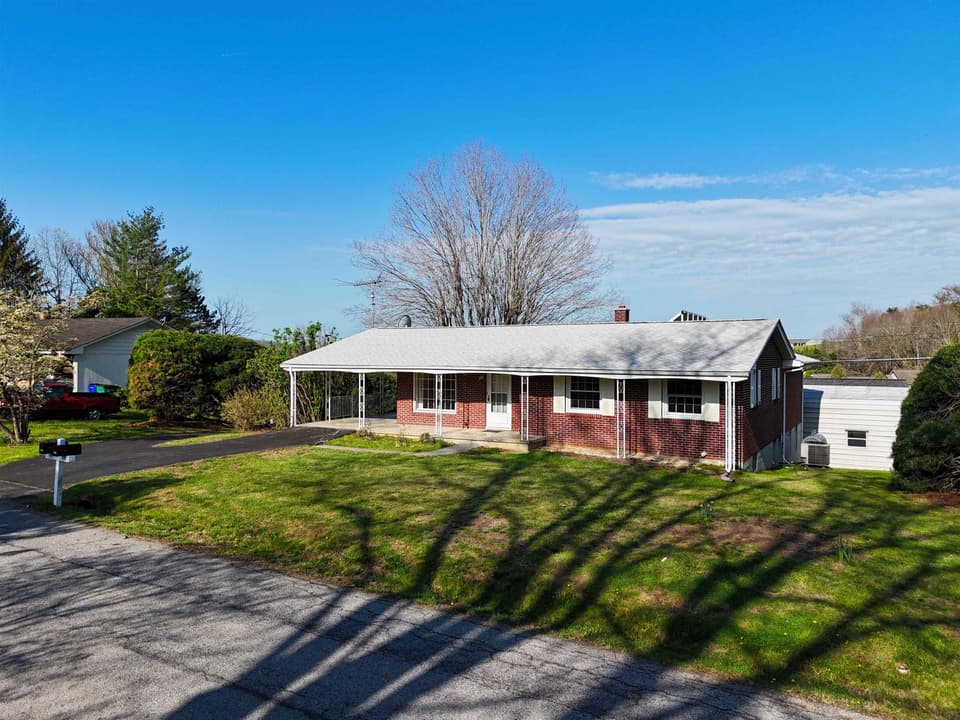 280 Cheverly Drive, photo 3 of 40