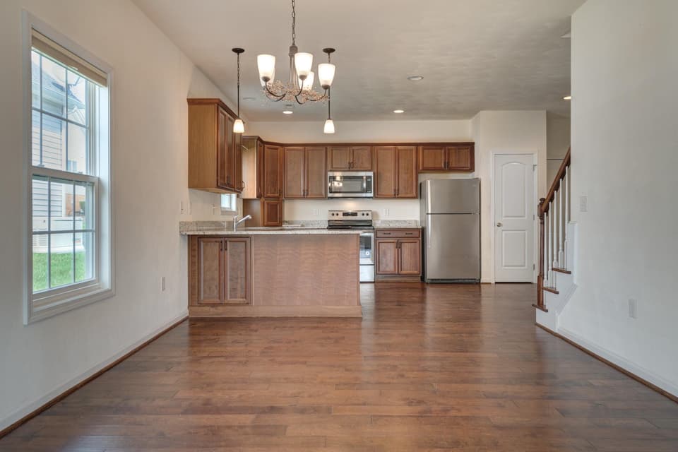 160 Roudabush Drive, photo 12 of 34