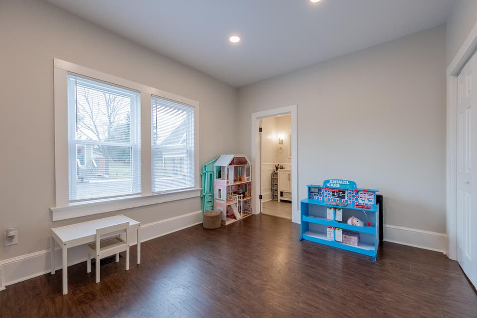 208 Alleghany Street, photo 28 of 40