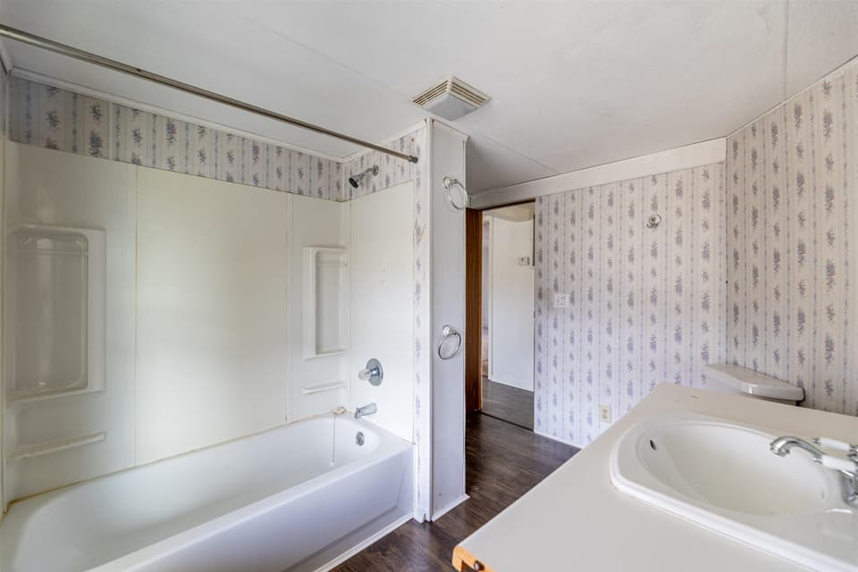 740 Montgomery Street, photo 14 of 23