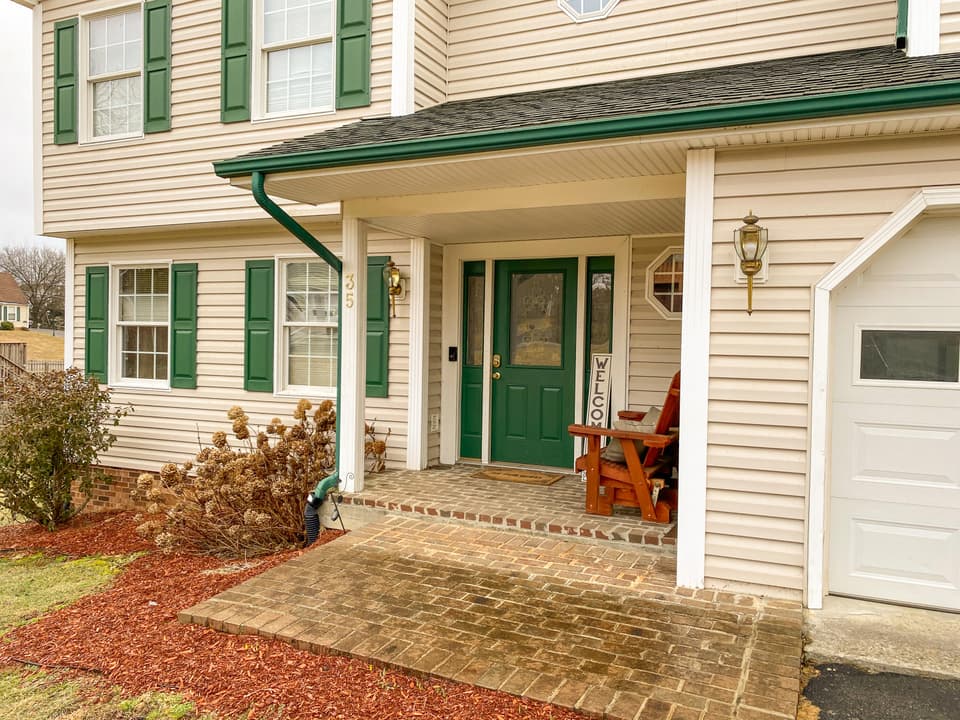 35 Belmont Dr NW, photo 2 of 28