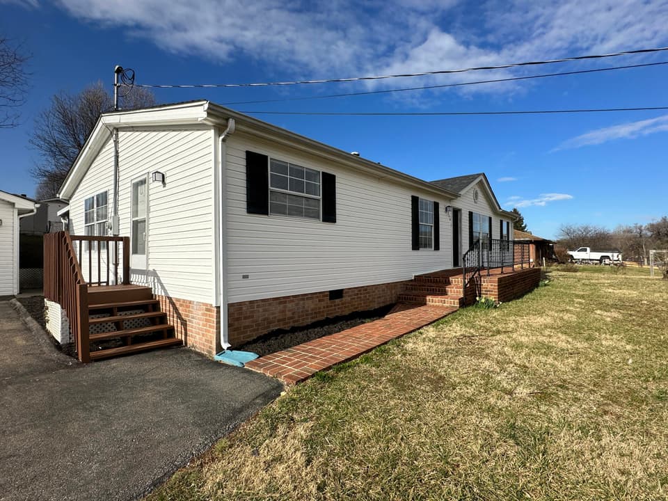 240 Epperly Dr, photo 6 of 29