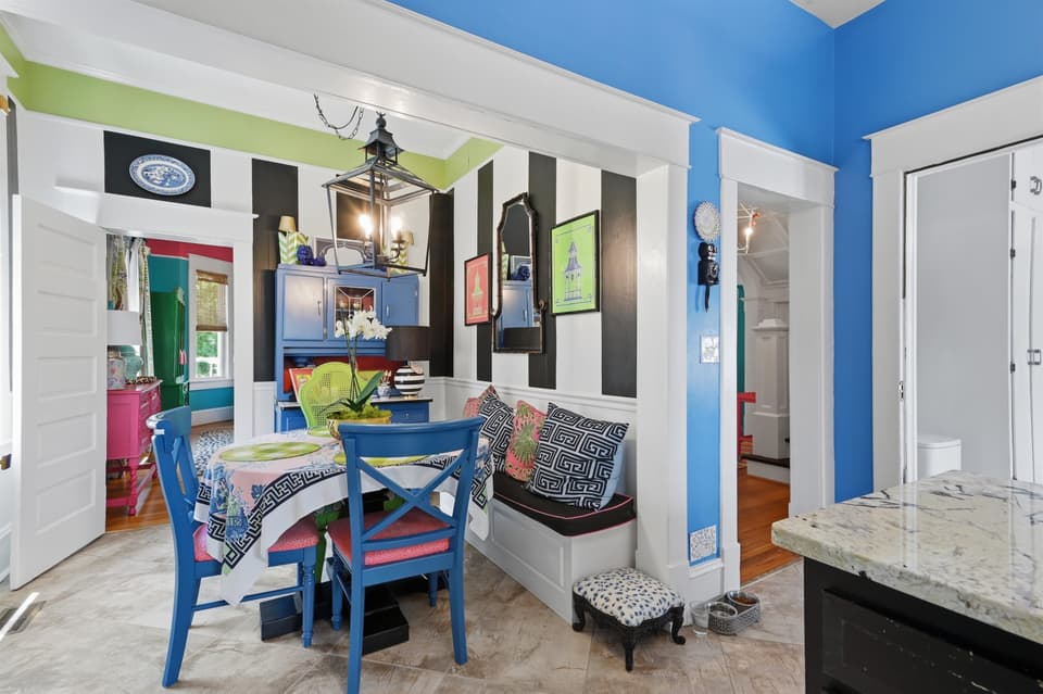 202 S Franklin Street, photo 27 of 40