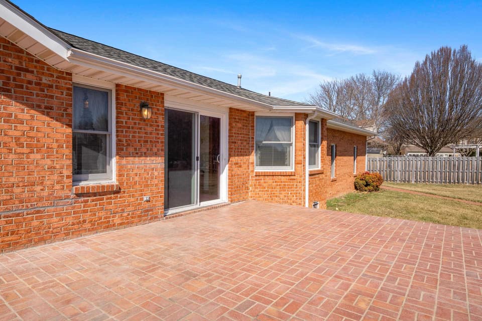 1165 Tranquility Viaduct, photo 14 of 40