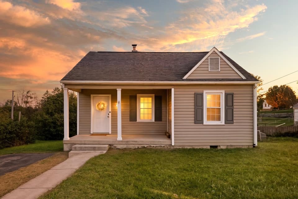 4 Lee Hy Court, Christiansburg, VA