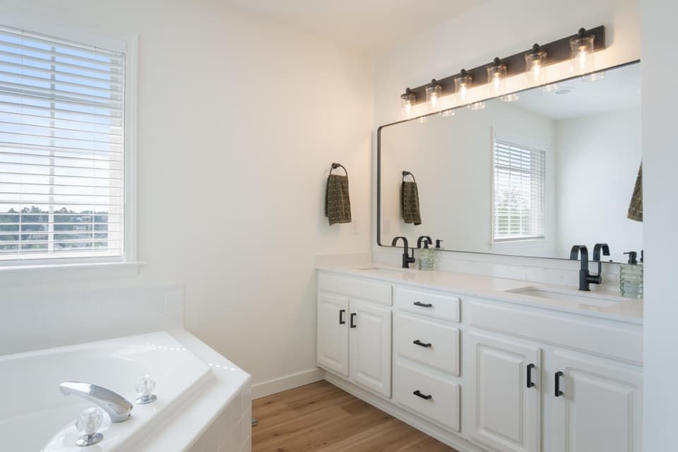 180 Sapphire Avenue, photo 40 of 40