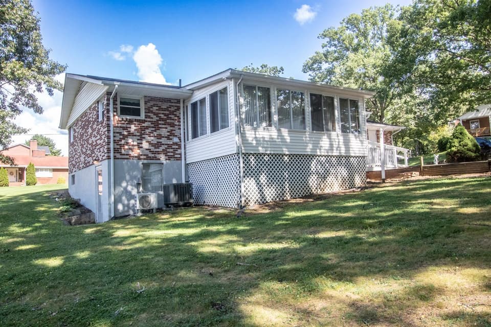 185 Overhill Road SE, photo 36 of 40