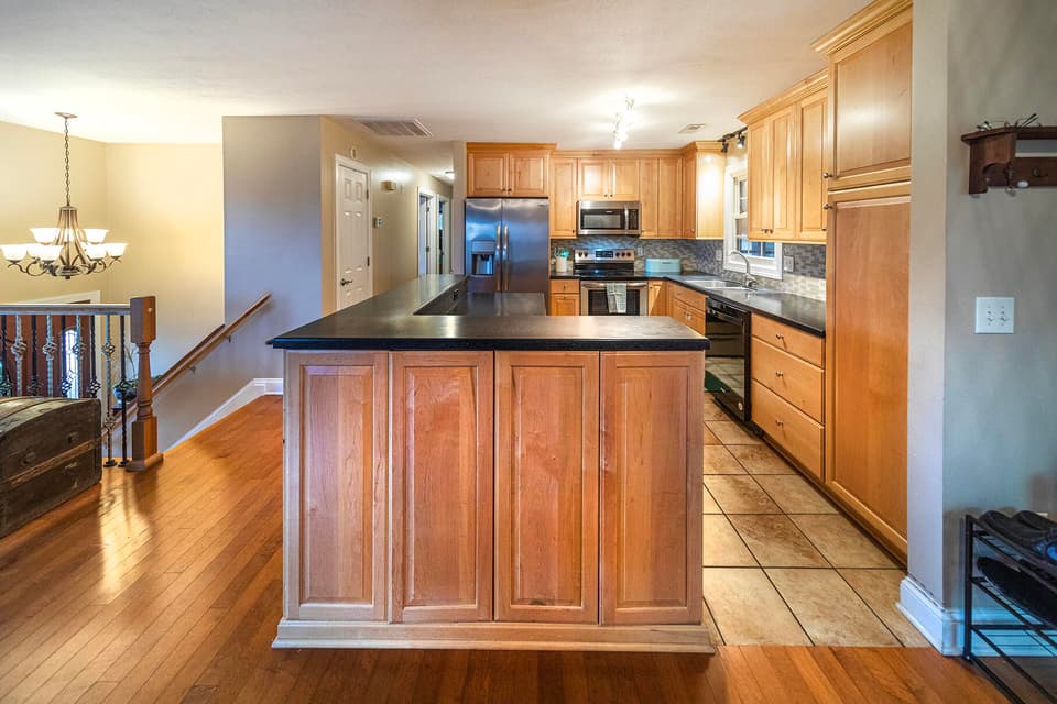 345 Mulberry Dr SW, photo 13 of 39
