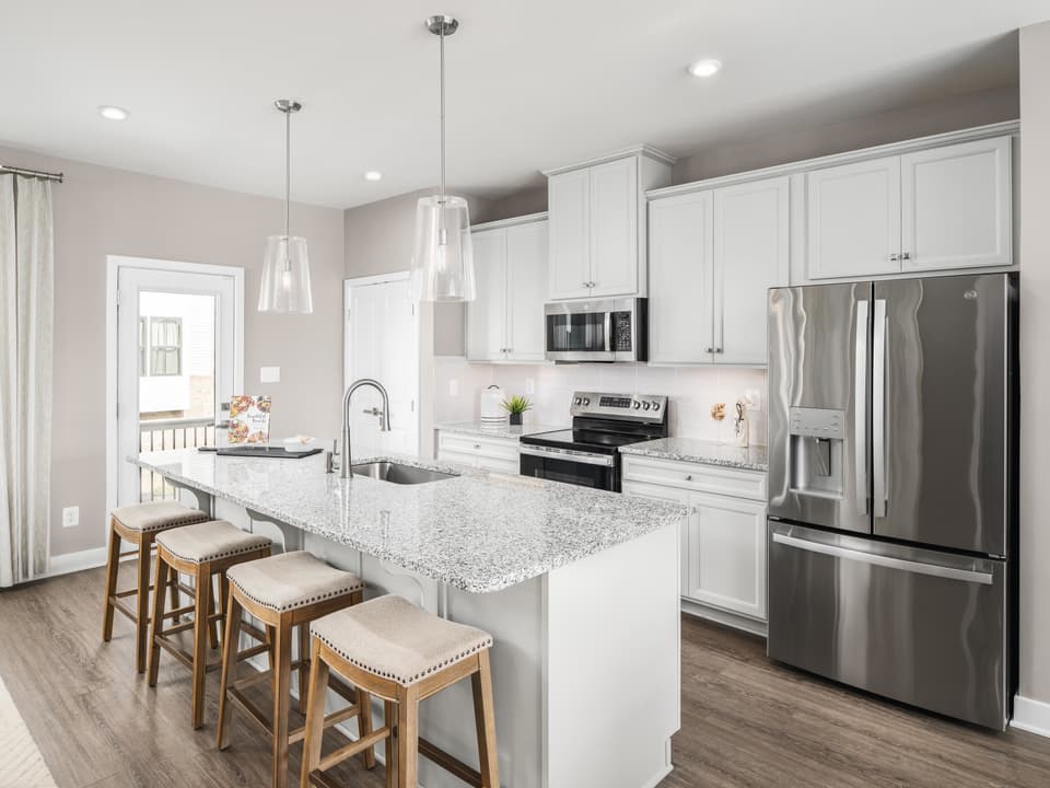 867 Brooklyn Avenue, photo 3 of 19