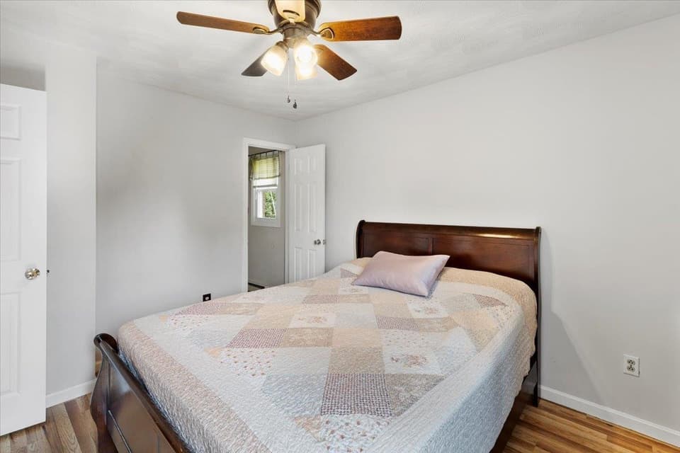 2318 Plateau Drive, photo 18 of 40