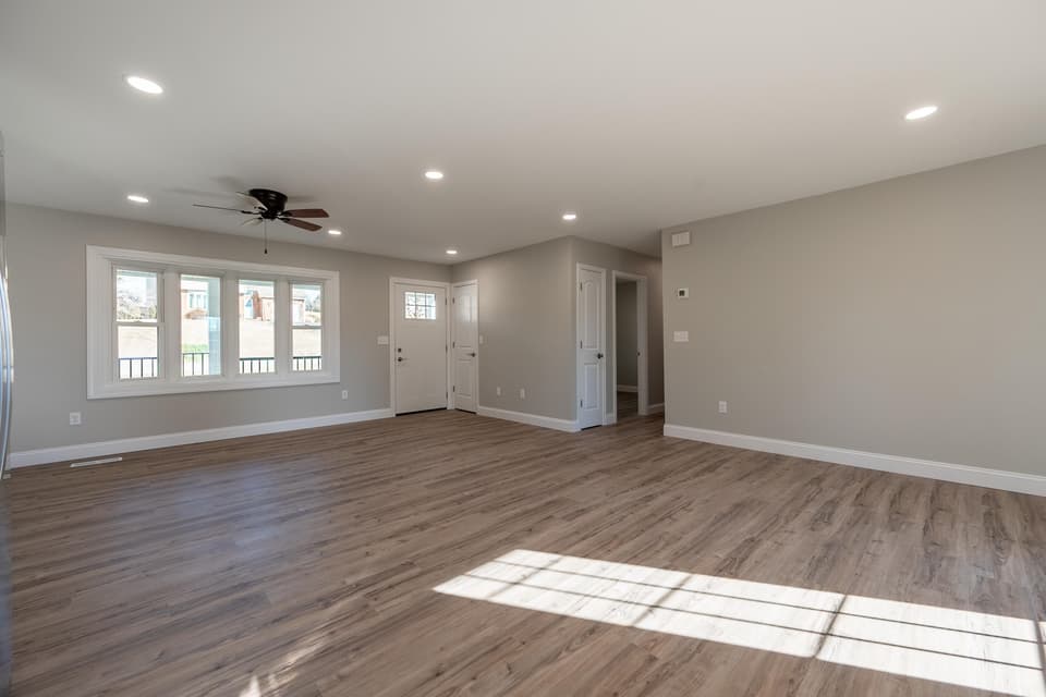 230 Pelham Lane, photo 21 of 40