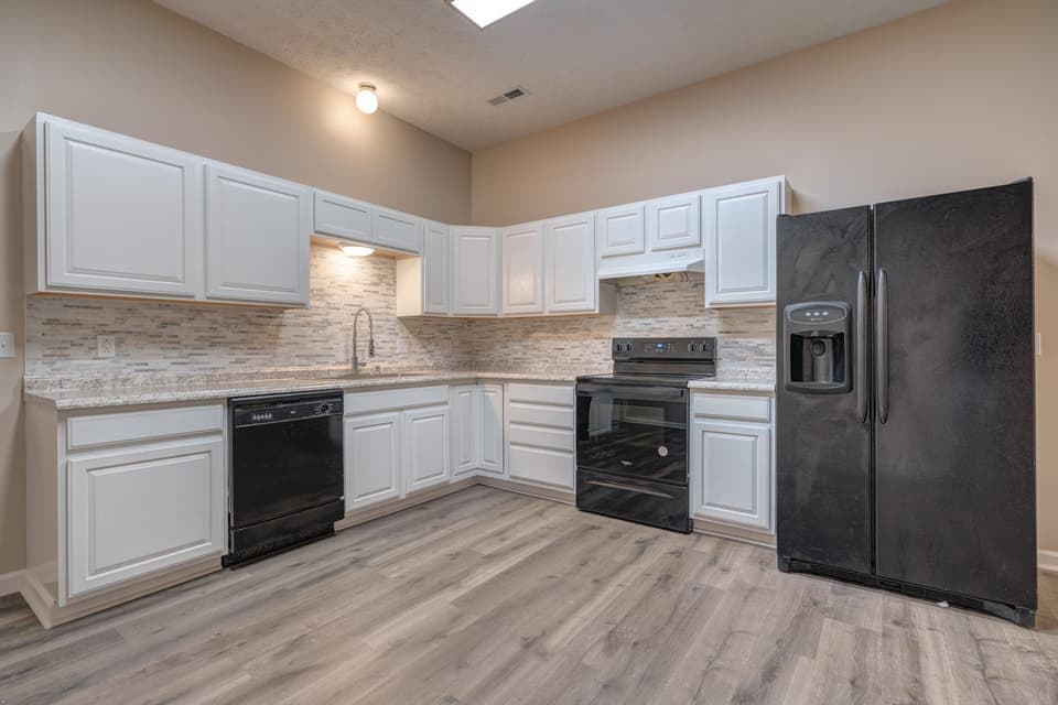 175 Justin Lane, photo 5 of 34