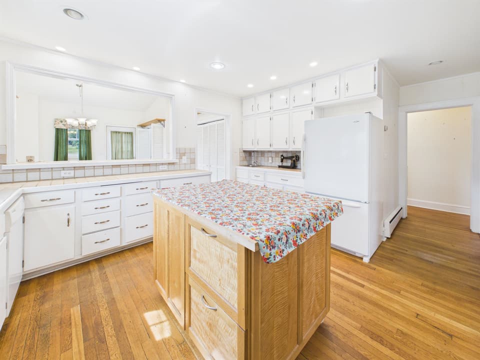 100 Alleghany Street SE, photo 22 of 40