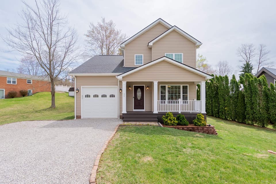 35 Meadow Drive, Christiansburg, VA