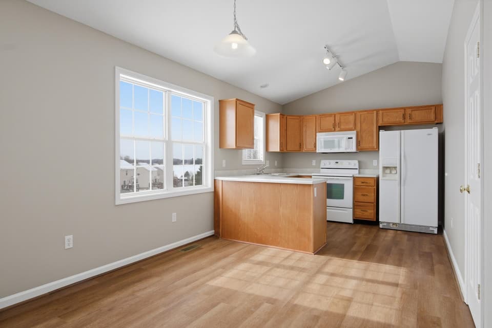 125 Aster Lane, photo 12 of 40