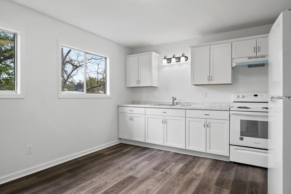 130 East Street, photo 12 of 36