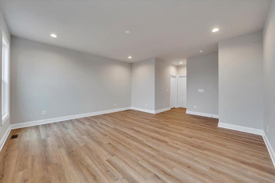 1062 Round Meadow Drive, photo 38 of 40