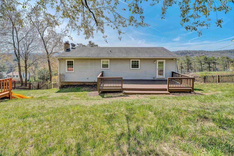 385 Tanglewood Drive SE, photo 31 of 40