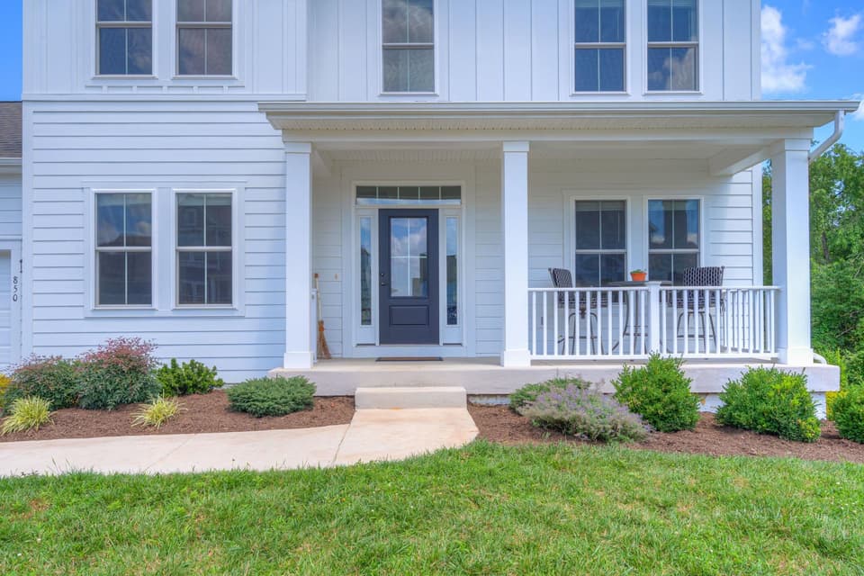 850 Jefferson Circle, photo 5 of 40