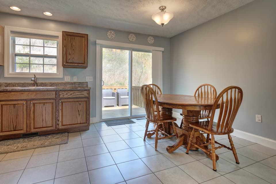 145 Robin Hood Drive, photo 14 of 37