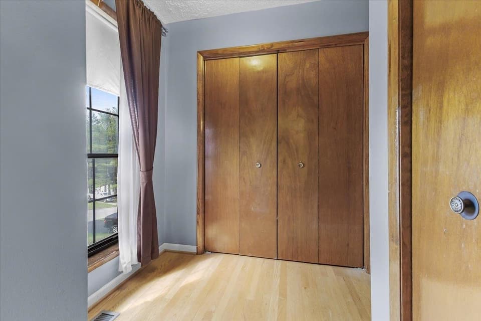 435 Mulberry Drive, photo 24 of 36