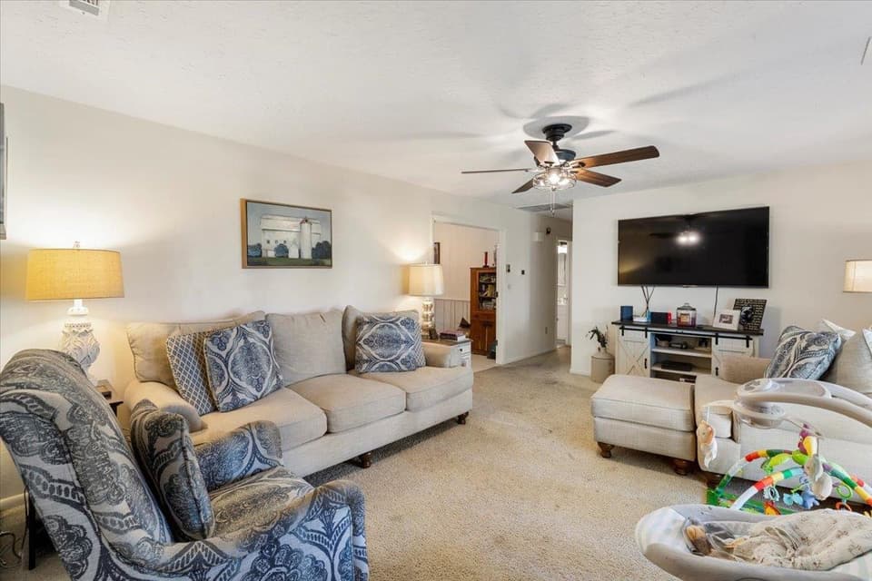 1144 Round Meadow Drive, photo 6 of 40
