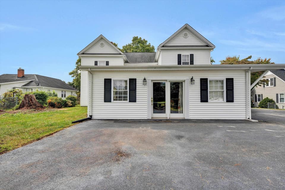 115 Lester Street, photo 36 of 40