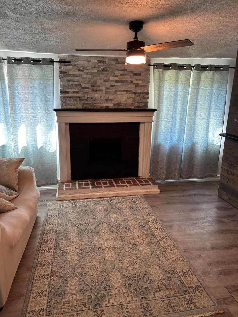 2601 Worrell Drive, photo 9 of 21