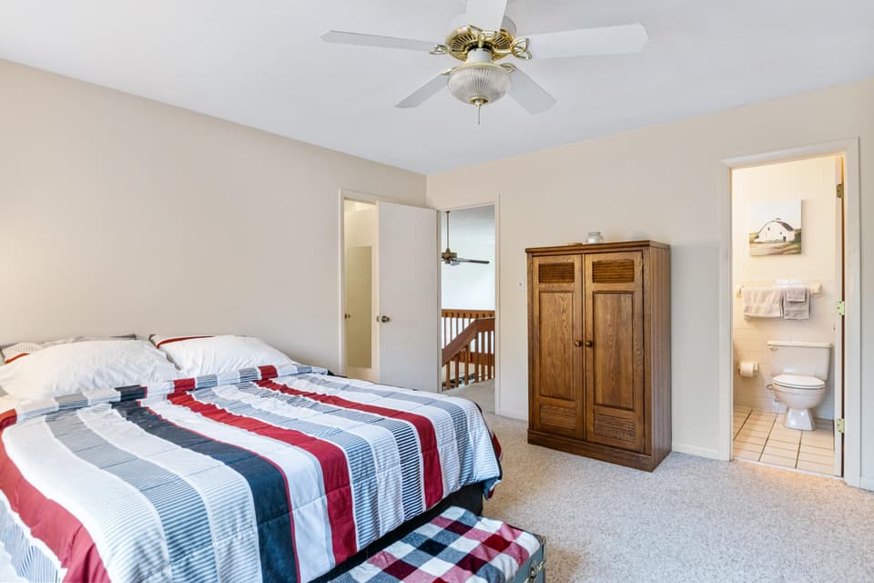 80 Patricia Lane, photo 34 of 40