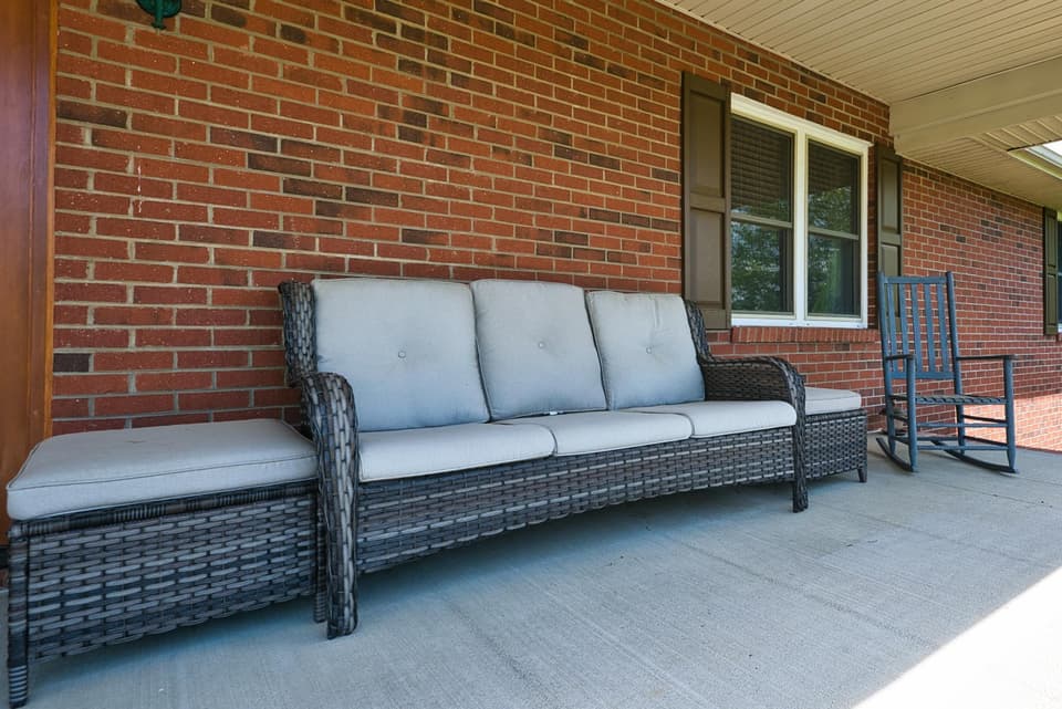 2705 Christiana Court, photo 6 of 40