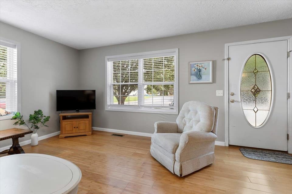 1485 Scott Street, photo 5 of 40