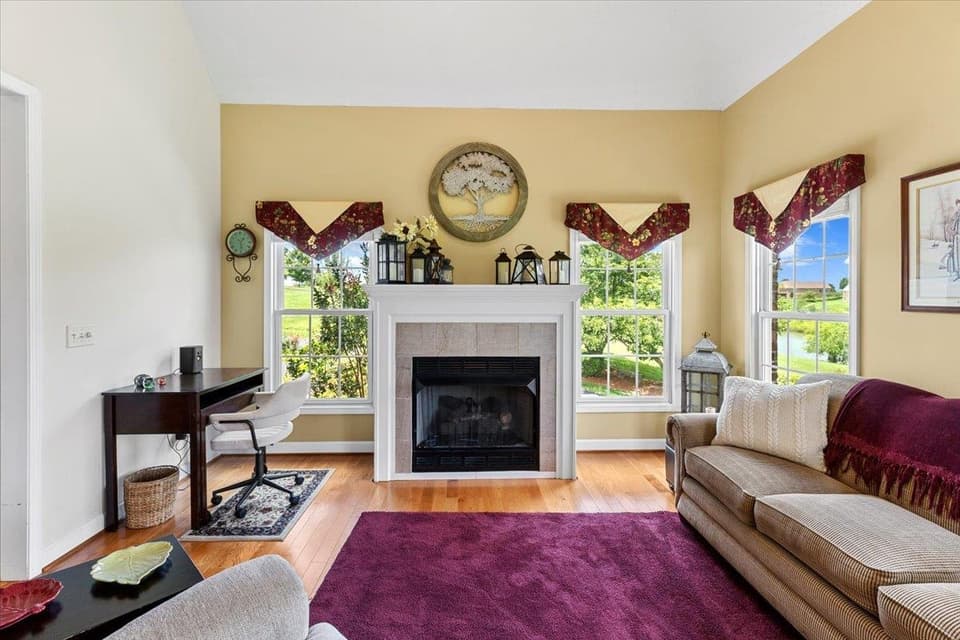 2280 Lake Vista Drive, photo 12 of 40