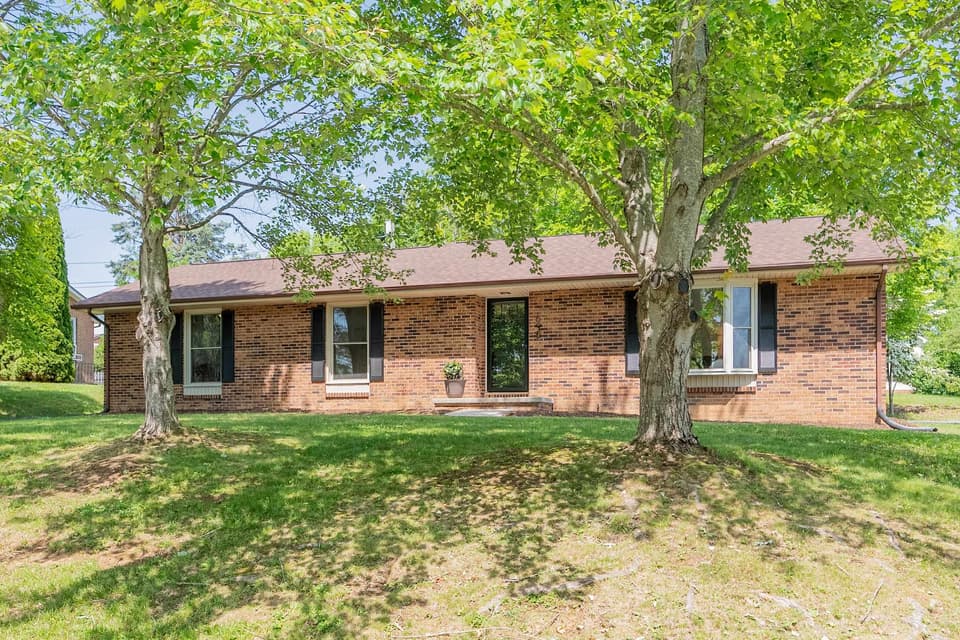 695 Carson Drive, photo 32 of 37