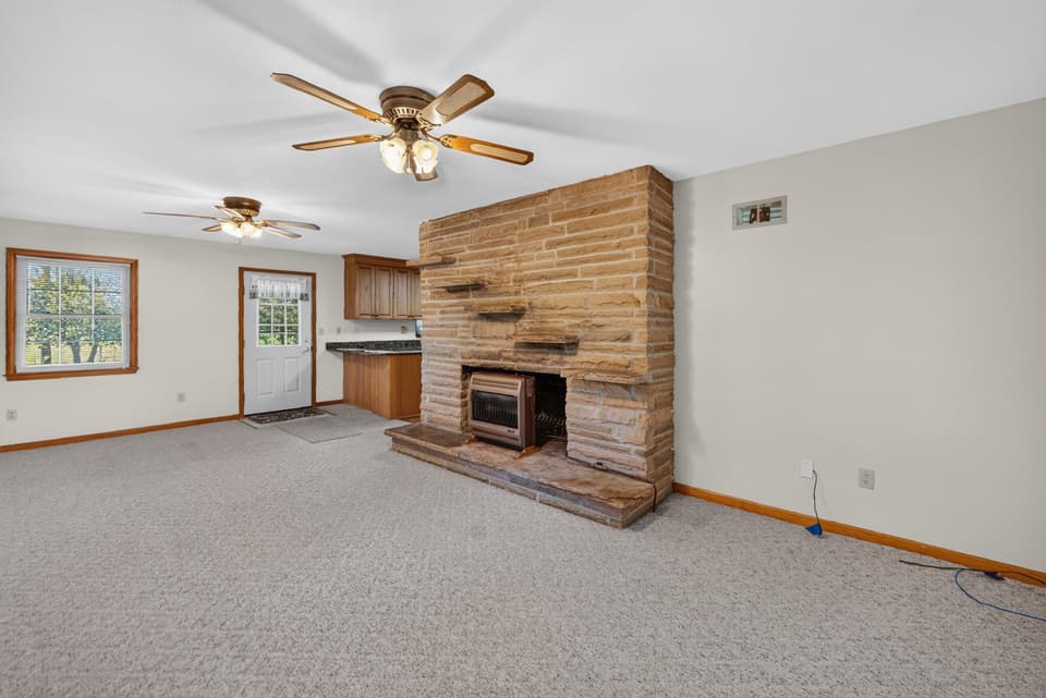 350 Teel Street, photo 28 of 40