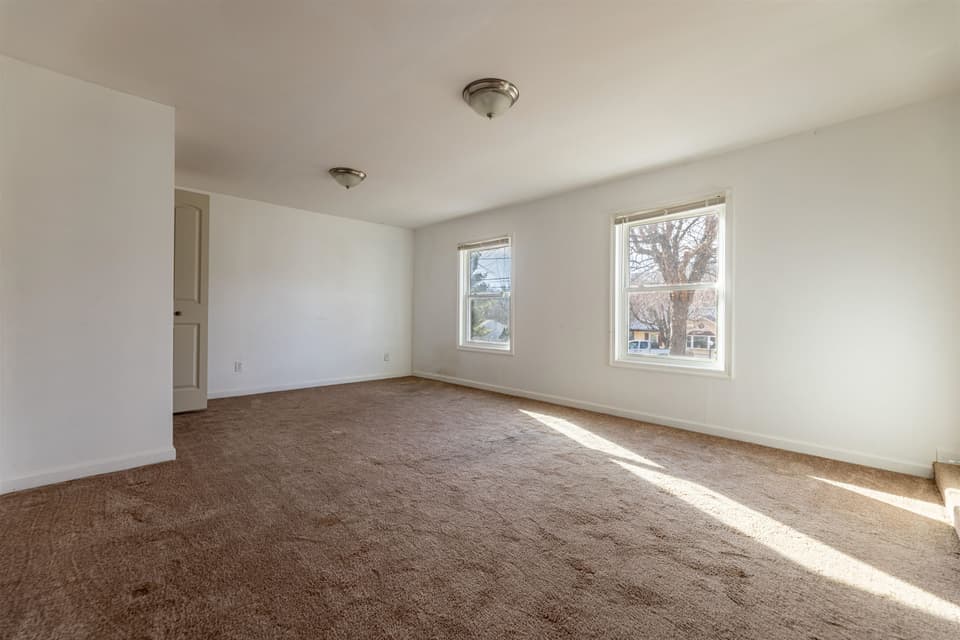 740 Montgomery Street, photo 9 of 23