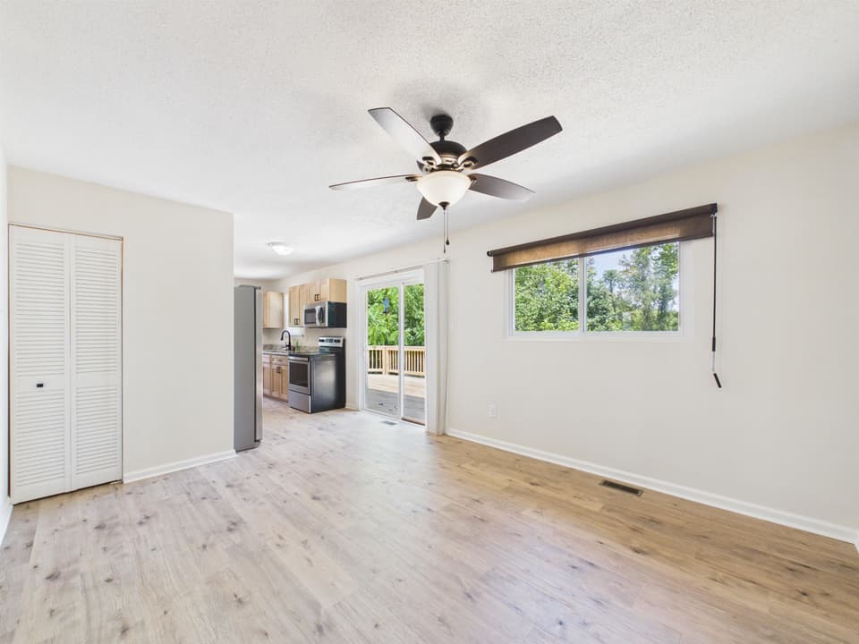 966 Magnolia Lane, photo 20 of 40