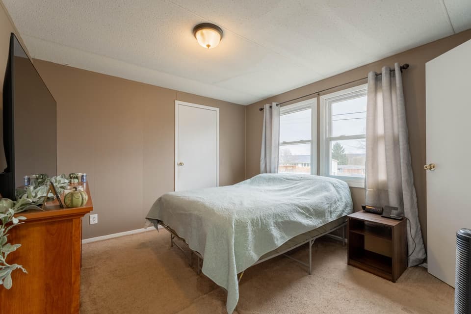 1270 Spruce St, photo 17 of 30