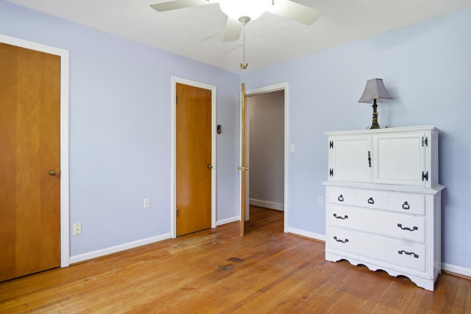 705 W Main Street, photo 23 of 40