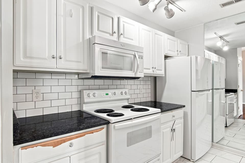 260 Gold Leaf Drive NW, photo 12 of 27