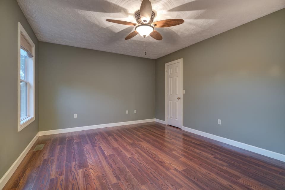 535 Capitol Way, photo 16 of 40
